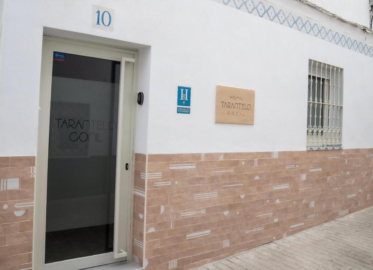 Hostal Tarantelo Conil โกนิล เด ลาฟรอนเตรา ภายนอก รูปภาพ